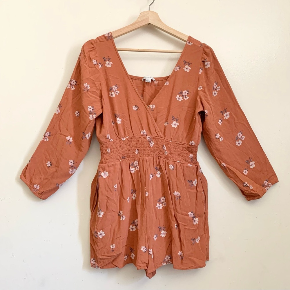American Eagle Outfitters Rust Orange Floral VNeck Long Sleeves Romper M